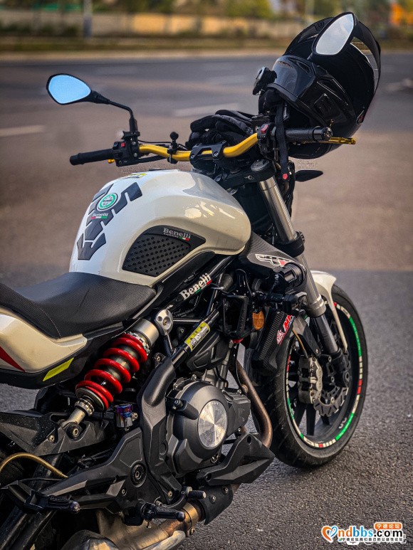 出一台15年贝纳利黄龙300明盘13000 找贝纳利厂家全新-2.jpg