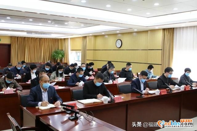 宁德市委政法委召开理论学习中心组学习会议暨委机关队伍教育整顿专题学习会议-6.jpg