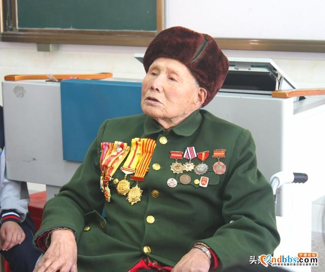 党史故事进校园 周宁百岁上甘岭老兵肖宜文亲身讲述-3.jpg