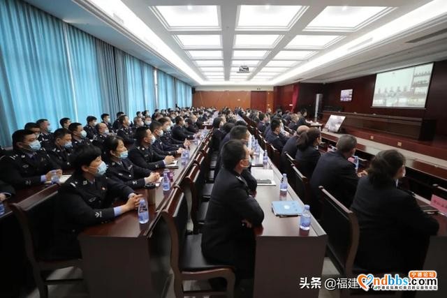 敲警钟 促廉洁 严纪律！宁德市政法队伍教育整顿办组织政法干警观看职务犯罪案件庭审录像-6.jpg
