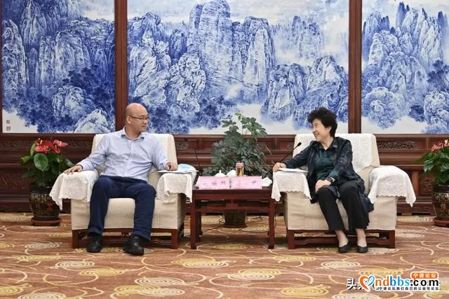 苏君 张旭晨与宁德时代运营总监吴锡雄一行座谈-5.jpg