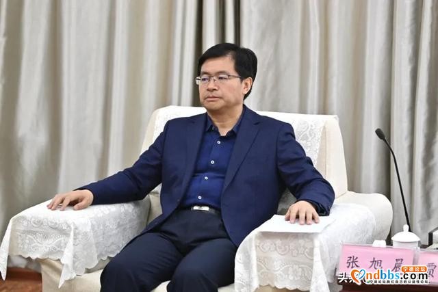 苏君 张旭晨与宁德时代运营总监吴锡雄一行座谈-3.jpg