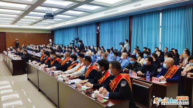 感受榜样的力量！宁德市政法队伍英模事迹报告会举行-1.jpg