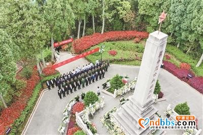 武警宁德支队等联合开展“祭颂英烈，铭记历史，勇担使命”清明节祭奠烈士党团共建活动-1.jpg