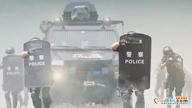 独家 | 最令人敬佩的扫黑英雄什么样？杨春、钱海军用生命做出回答-1.jpg