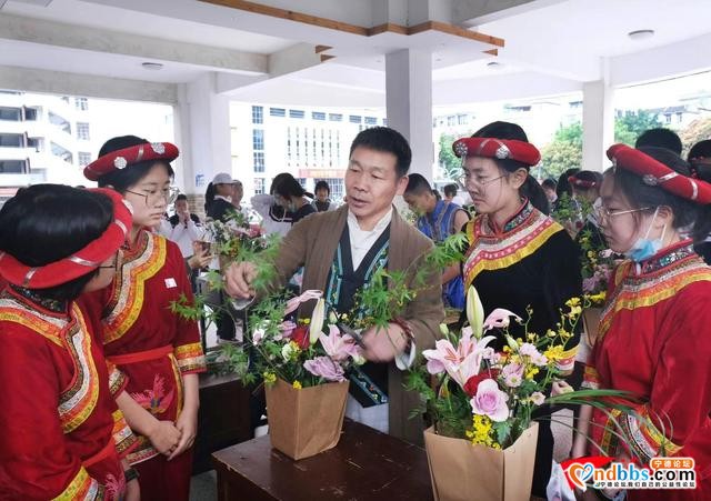 宁德市2021年“三月三”校园畲族文化艺术节在宁德市民族中学举行-2.jpg