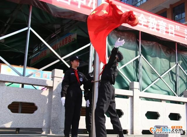 女巡特警进校园！从此以后她们成了“校园卫士”-4.jpg