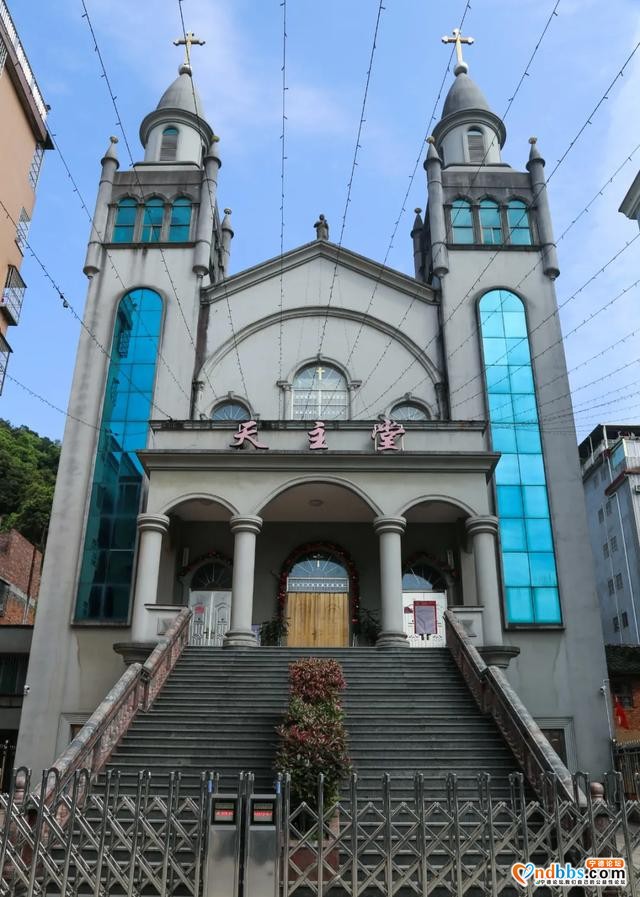 围塔而建的小村，掩藏着隐于市井中的宁德老教堂-2.jpg