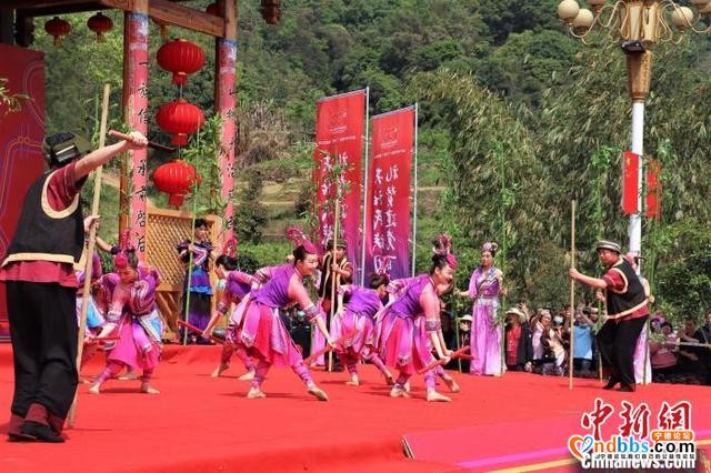 中国最大畲族聚居地欢庆“三月三”：唱响山哈情-5.jpg