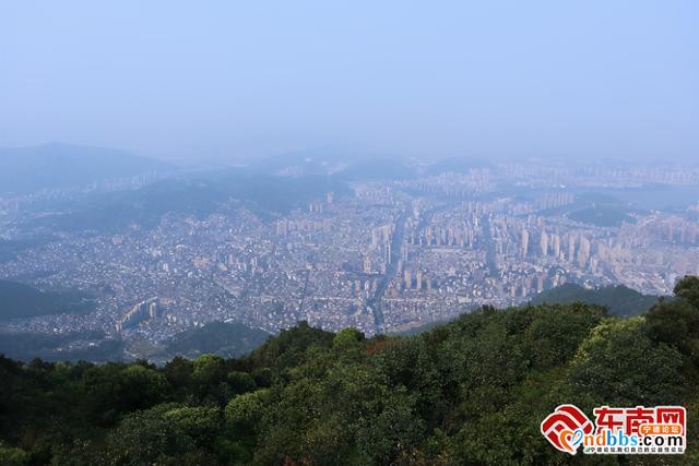 莲峰三村：穷村蝶变展新颜 乡村振兴谱新篇-3.jpg