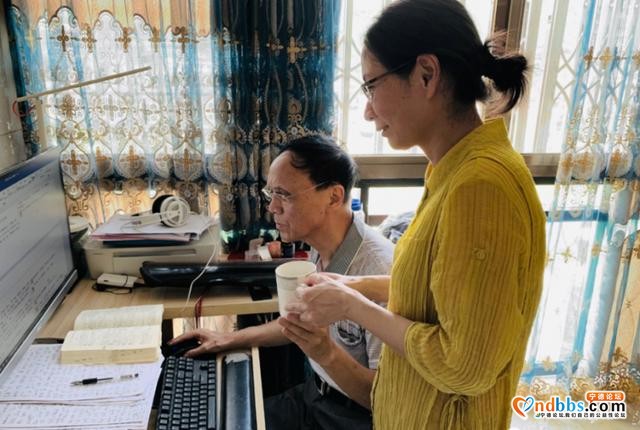 雷少婵、陈玉新家庭：潜心民俗文化研究 孝心爱母行动诠释孝道文化-1.jpg