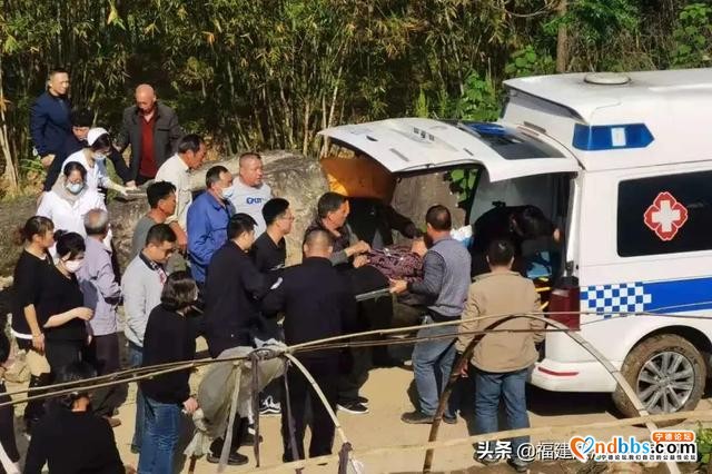 八旬老人上山采笋失联60小时！警民联动搜山救人-6.jpg
