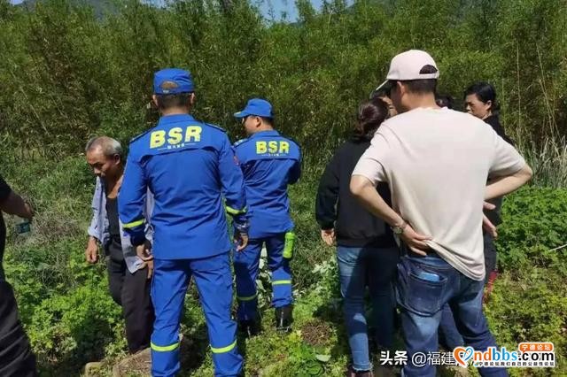八旬老人上山采笋失联60小时！警民联动搜山救人-3.jpg
