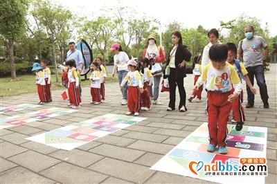 市机关幼儿园联合蕉城区生态环境局开展主题为“珍爱地球、健康出行、拥抱春天”亲子徒步活动-1.jpg