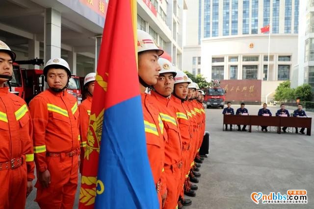 “这场拉练很有料”--支队开展政治工作协作区党团群业务工作实操拉练-2.jpg