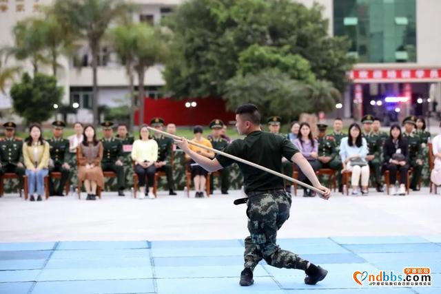 “携手军营 自然心动” ——精彩美图带你一睹军地青年联谊活动现场-14.jpg