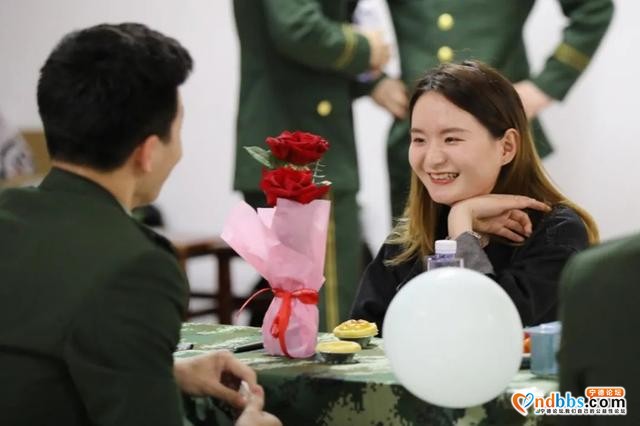 “携手军营 自然心动” ——精彩美图带你一睹军地青年联谊活动现场-16.jpg