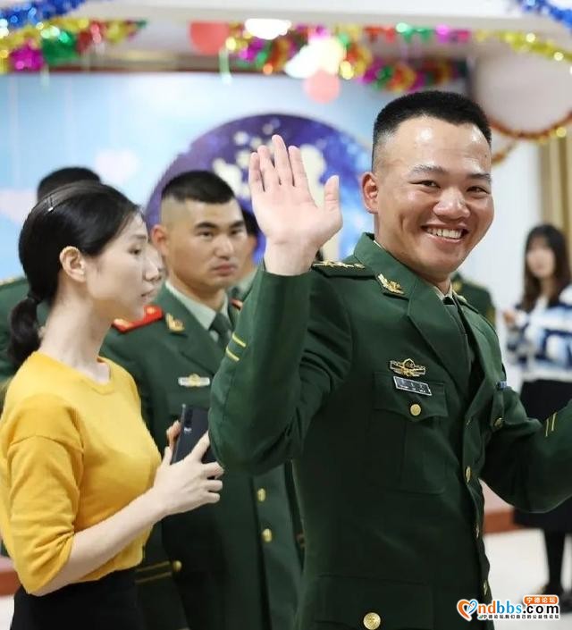 “携手军营 自然心动” ——精彩美图带你一睹军地青年联谊活动现场-23.jpg