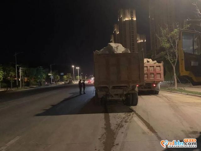 月黑风高夜，他们竟在干这事，结果整个车队都被拿下……-3.jpg