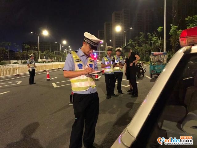 月黑风高夜，他们竟在干这事，结果整个车队都被拿下……-4.jpg