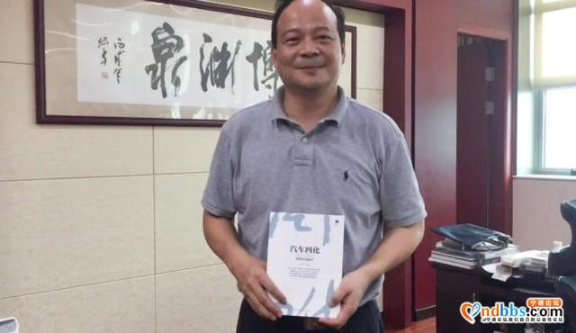 这个福建人成了香港首富，去年大赚1千多亿，未来有望成中国首富-1.jpg