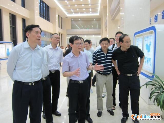 这个福建人成了香港首富，去年大赚1千多亿，未来有望成中国首富-5.jpg