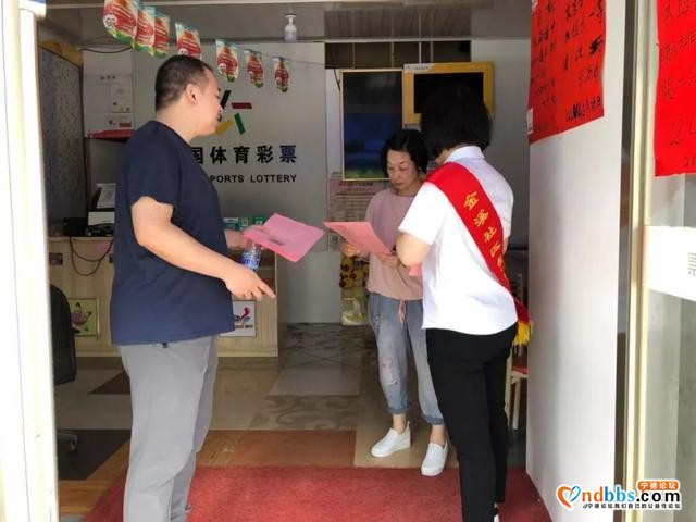 “品读红色经典、赓续精神血脉”全民阅读主题党日活动暨“我为群众办实事”实践活动开展-3.jpg