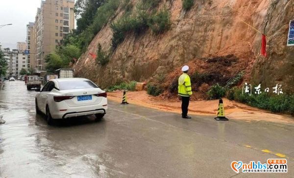 紧急！山体滑坡！路面塌方！福建人出门注意-9.jpg