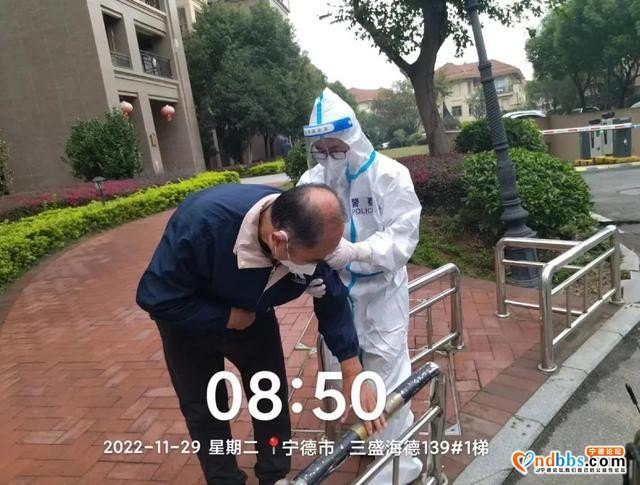 “疫”路护航！东侨公安全力筑牢疫情防控“藏蓝防线”-9.jpg