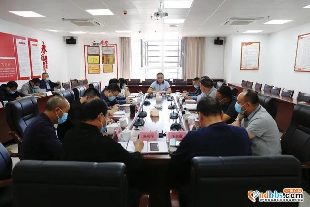东侨召开2022年全区社区党组织第一书记（帮带导师）座谈会-2.jpg