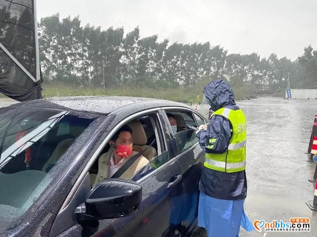 把好“入城关”，当好“守城人”东侨全力守好交通卡口防线-4.jpg